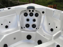 Click here
                                  for portable spas,best hot tub
                                  spas,hottub sales,jacuzzi spas,quality
                                  spas and spa and hot tub accessories